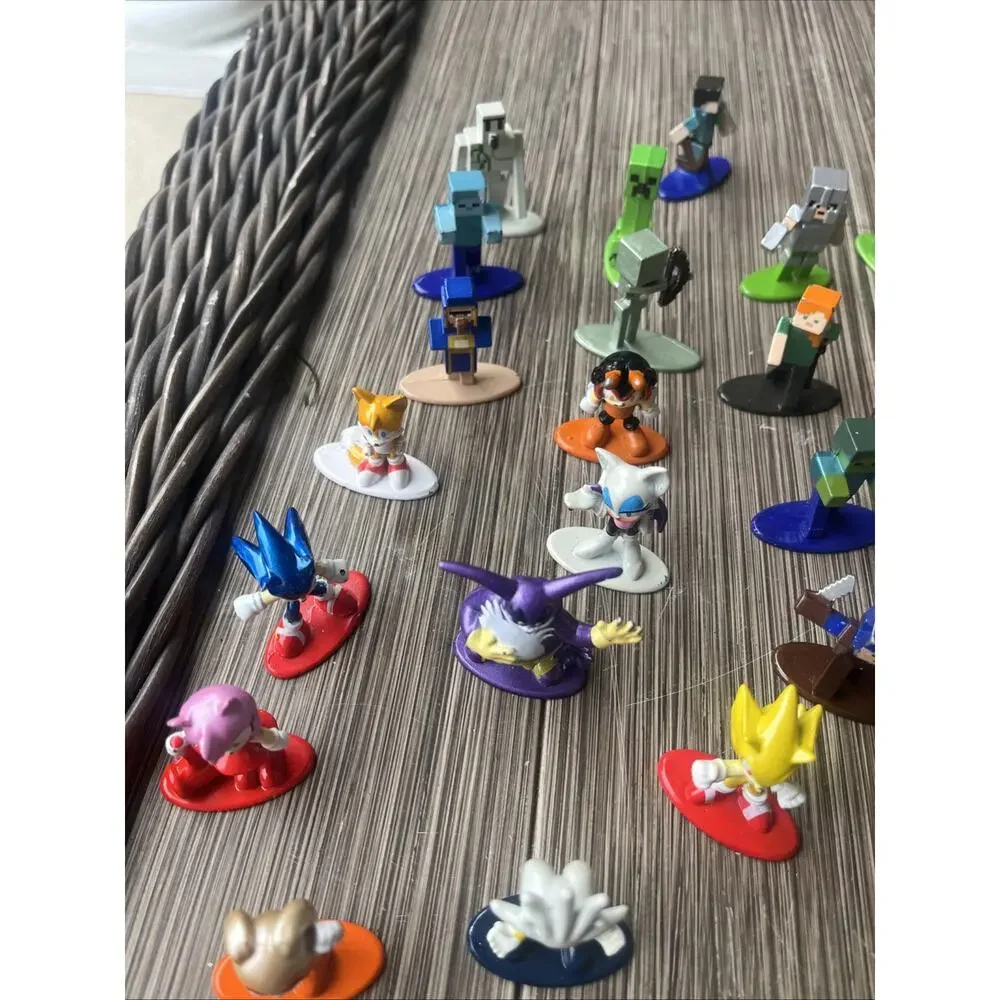 Lot of 80 Diecast Sonic / Minecraft Nano Figures Jada Toys Metal Figurines